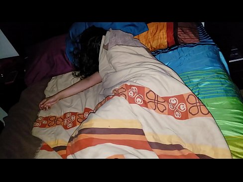 ❤️ Stepson yana dukan mahaifiyar mahaifiyarsa yayin da take barci. ❌ Batsa ️❤